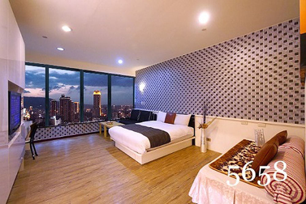 85 Items Clouds Hotel Kaohsiung Exterior photo